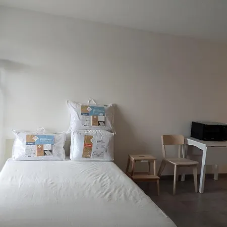 Prestige With View And Pool In Apartamento Biarriz