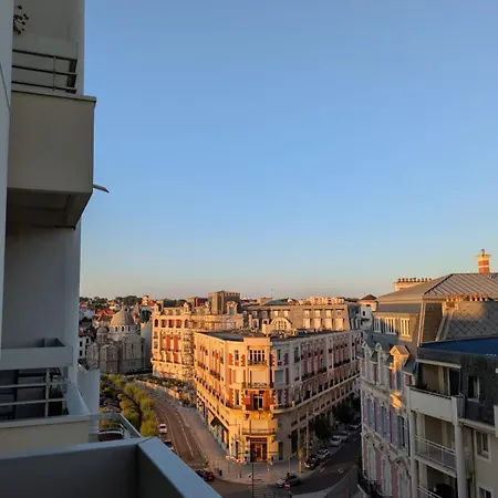 Prestige With View And Pool In * Biarriz